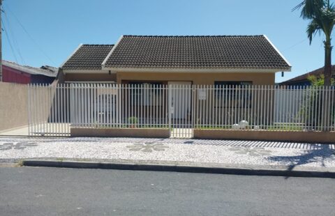 VENDE CASA NO JARDIM CRISTINE