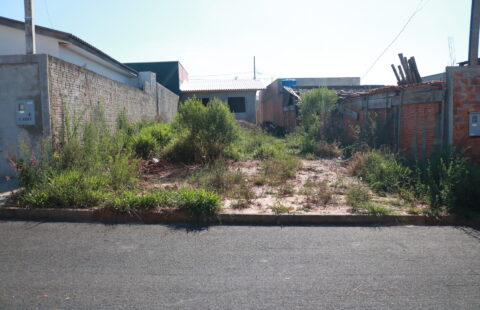 VENDE LOTE NO JARDIM DAS ARAUCÁRIAS
