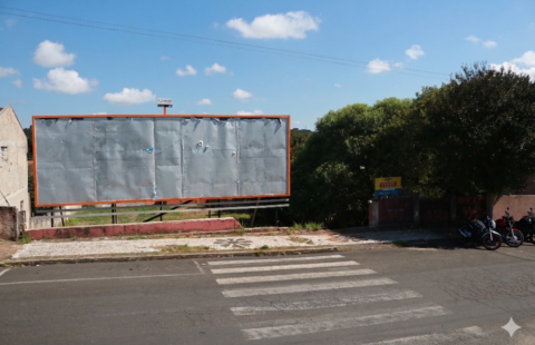 VENDE TERRENO COMERCIAL NO CENTRO