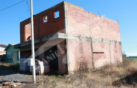 VENDE SOBRADO EM FASE DE CONSTRUÇÃO NO JARDIM DAS ARAUCÁRIAS